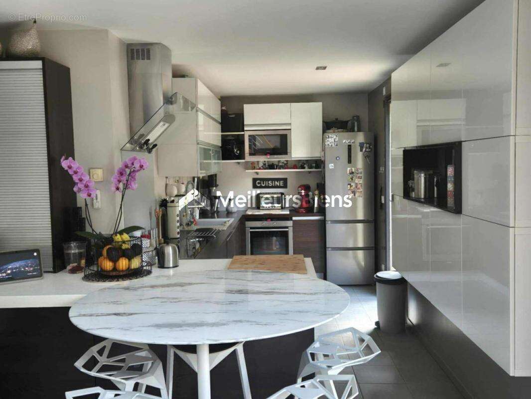 Maison à MERY-SUR-OISE