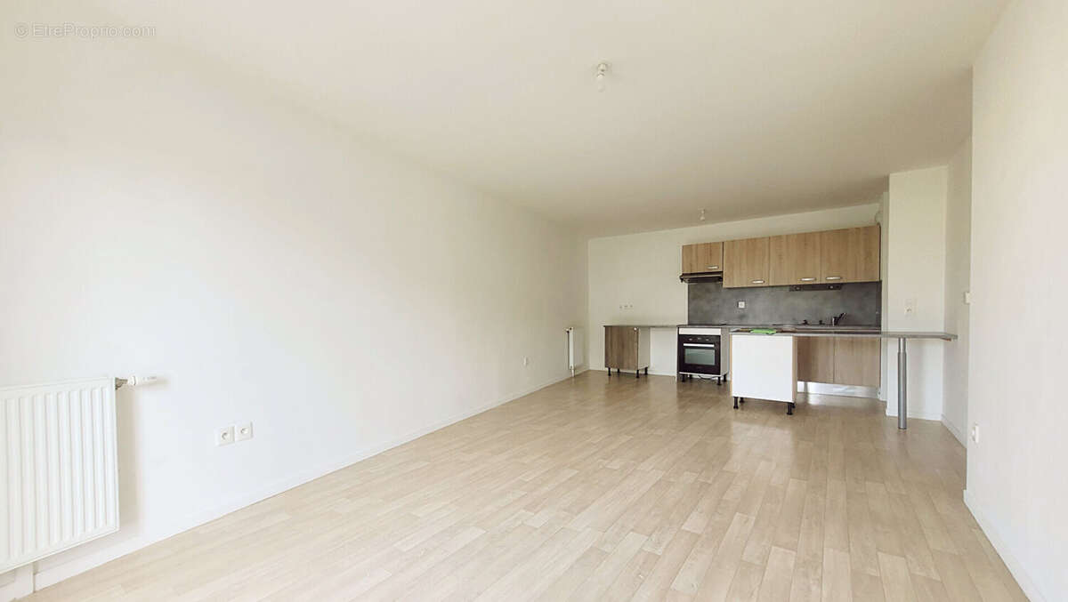 Appartement à DAMMARIE-LES-LYS