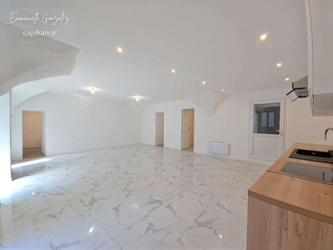 Maison de caractère entièrement rénovée 200m² avec 5 chambres ROUJAN (34) - photo 33