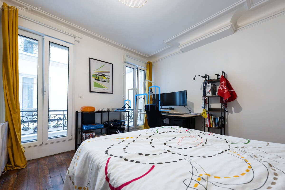Appartement à PARIS-11E
