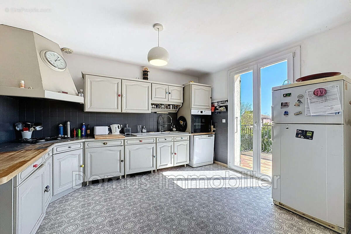 Maison à SAINT-SATURNIN-LES-AVIGNON