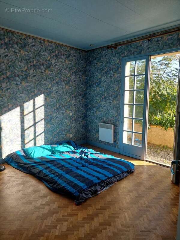 Maison à MONTBRUN-BOCAGE