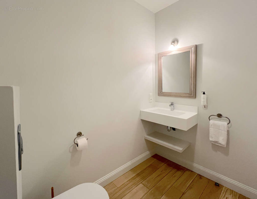 Maison à SAINT-EMILION