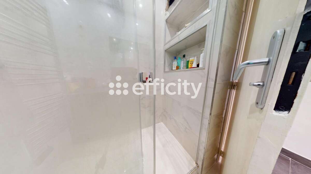 Appartement à LYON-6E