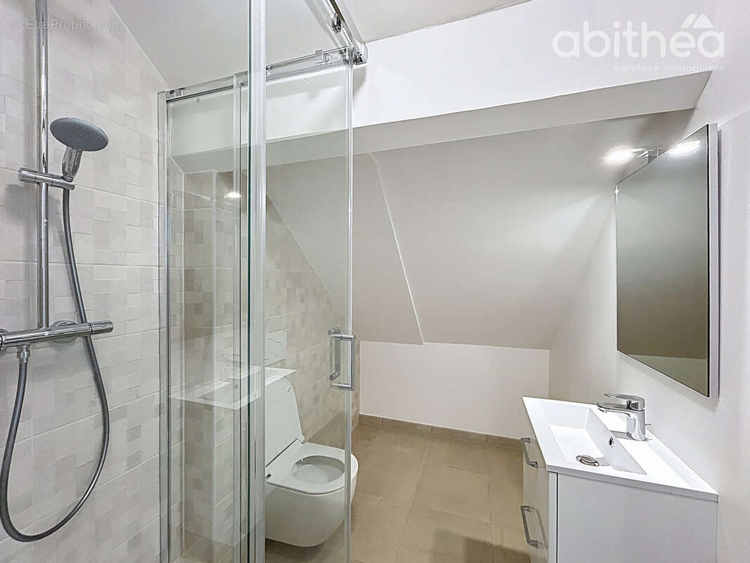 Maison à CHOISY-LE-ROI