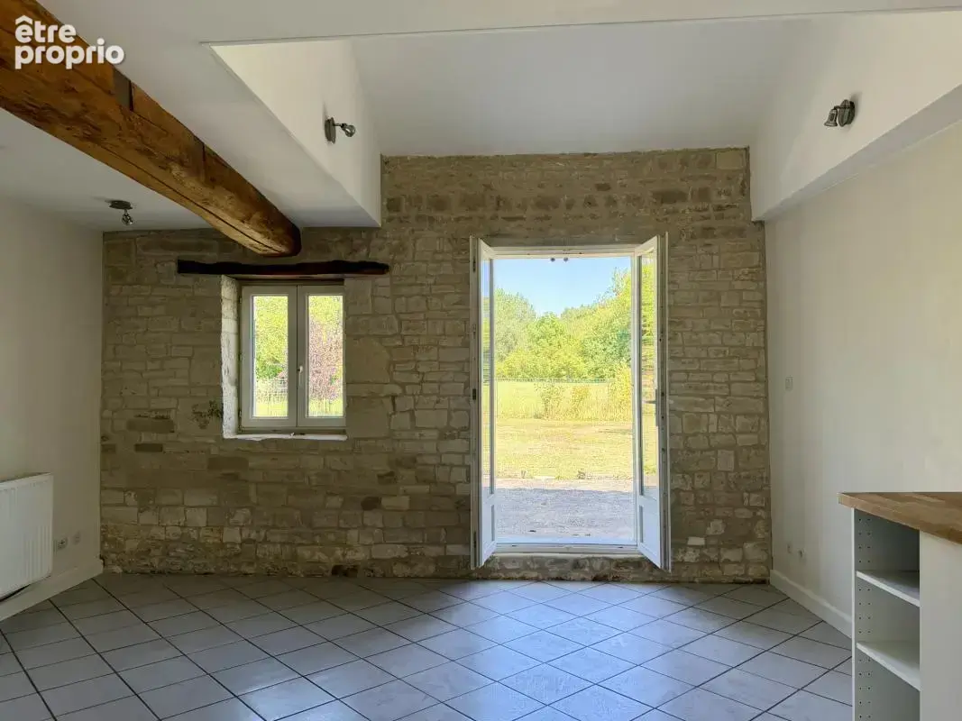 ? Maison charentaise rénovée à Aigre   146 m2   179 000 EUR FA - photo 4