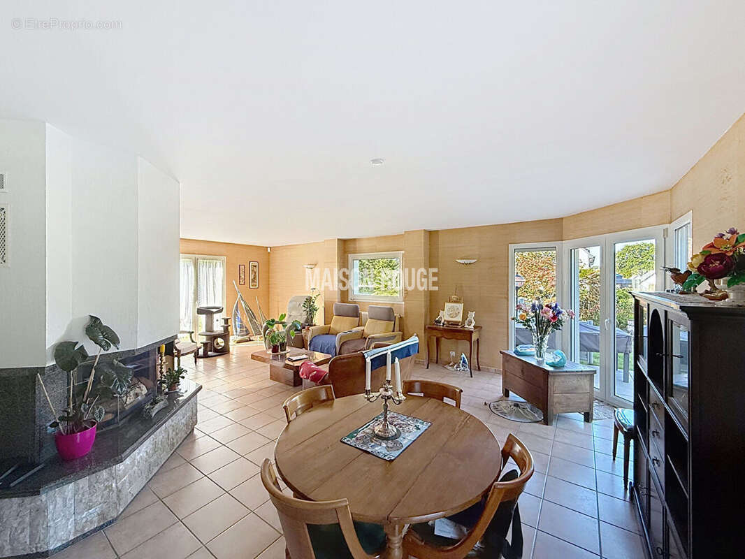 Maison 5 chambres, piscine, proche commerces et plage - photo 6