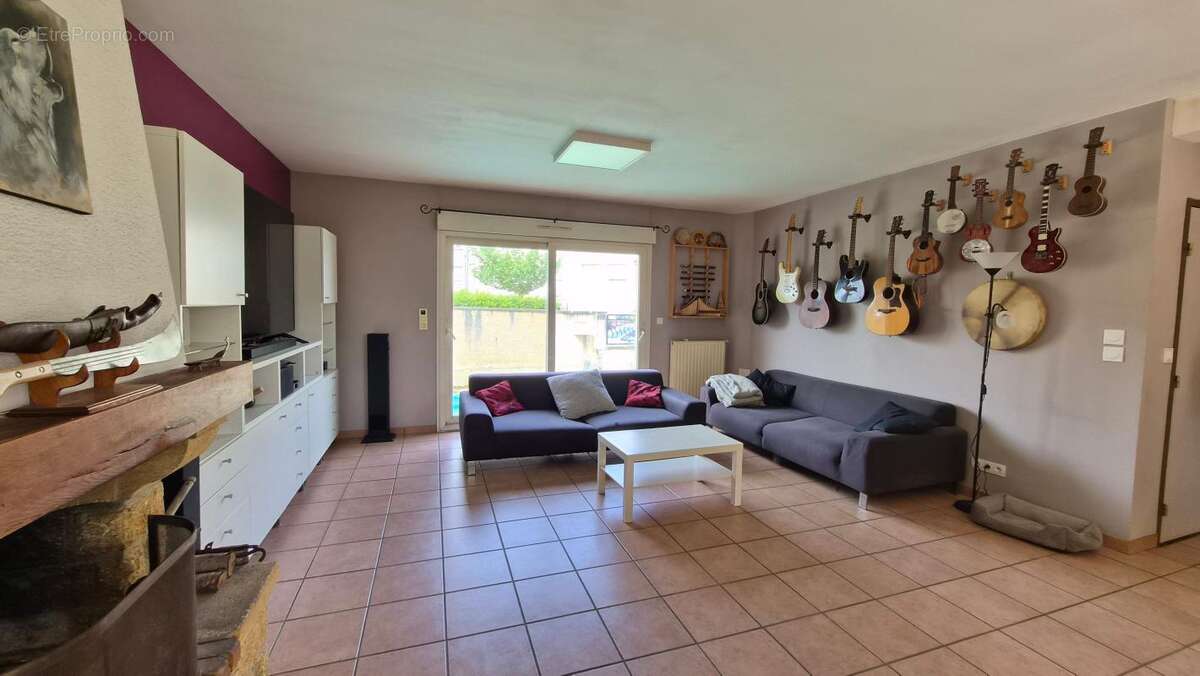 Maison à ARPAJON