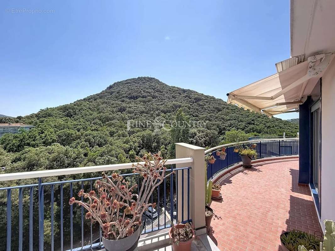 Appartement à MANDELIEU-LA-NAPOULE