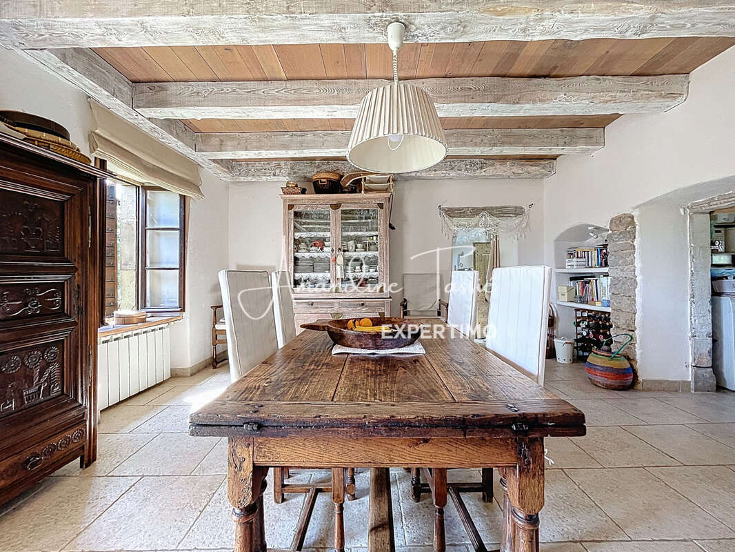 À vendre   Ancien prieuré du XIVe siècle entièrement rénové   Larzac, charme et autonomie - photo 16