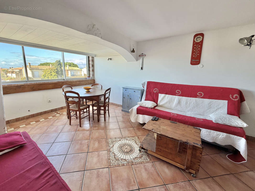 Appartement à SIX-FOURS-LES-PLAGES