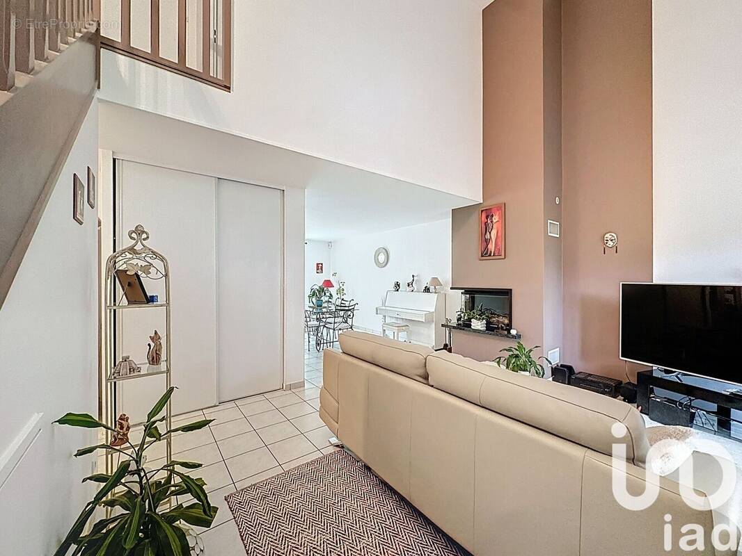 Photo 1 - Maison à OZOIR-LA-FERRIERE