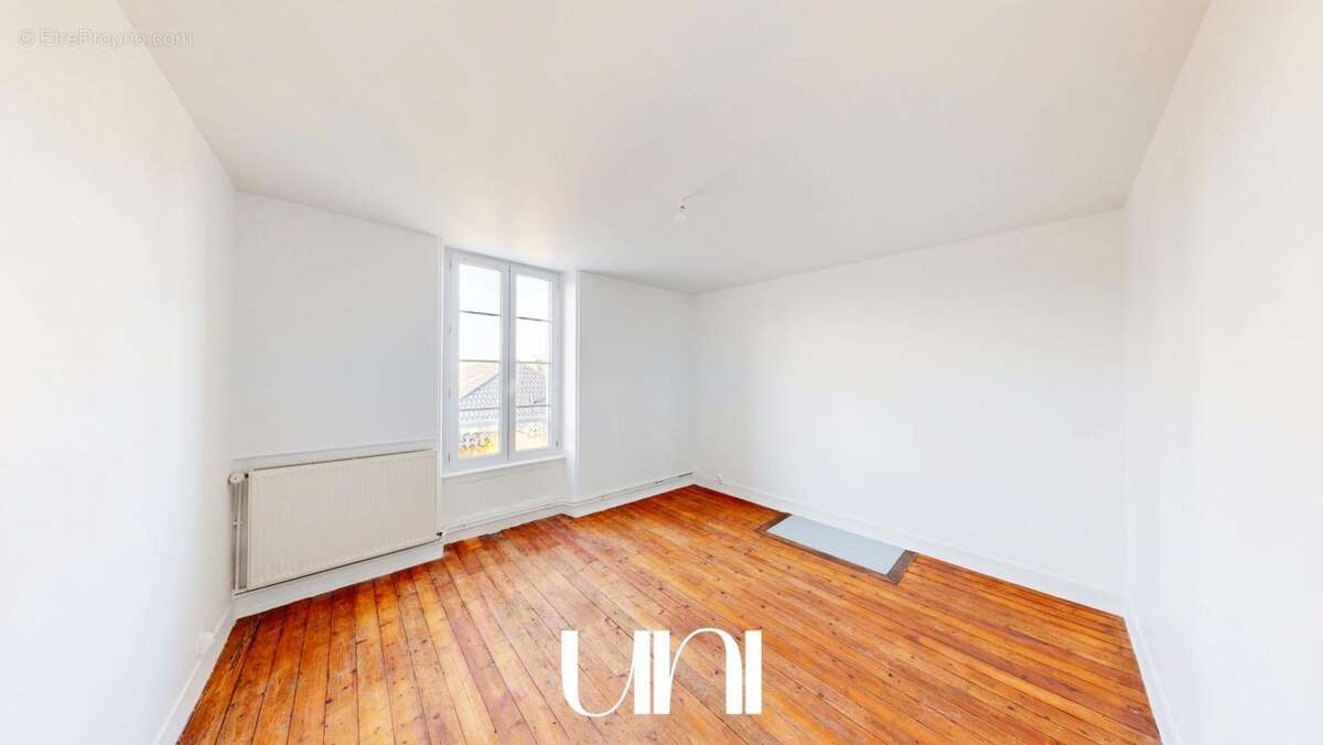 Maison à BRETTEVILLE-L'ORGUEILLEUSE