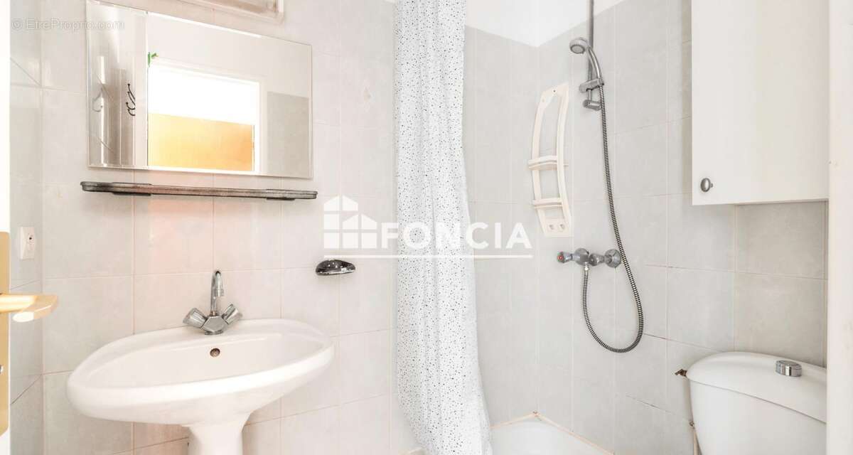 Appartement à SARTROUVILLE