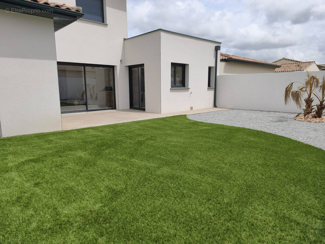 Maison à VALROS