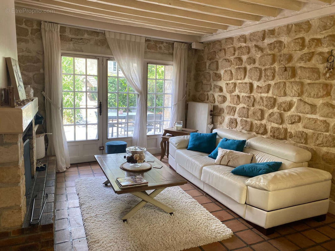 Maison à NESLES-LA-VALLEE