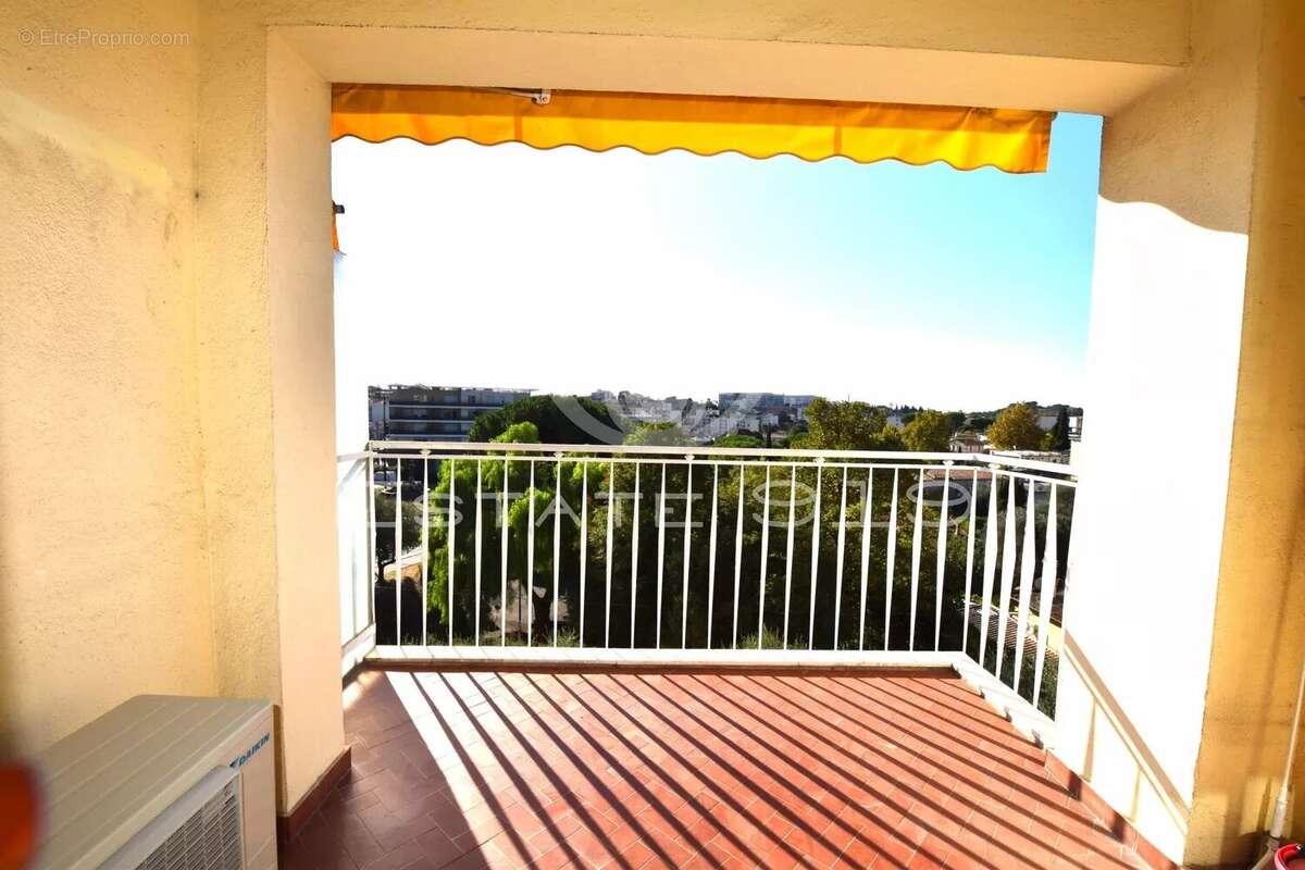 Appartement à LE CANNET