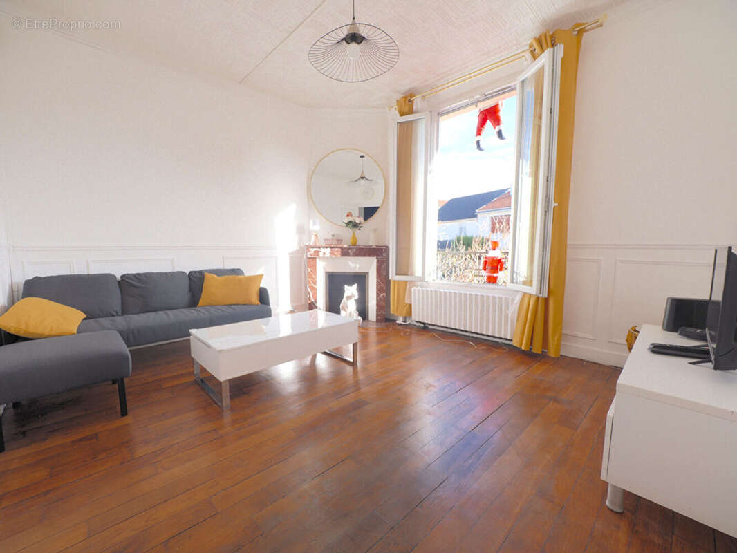 Maison à ROMAINVILLE