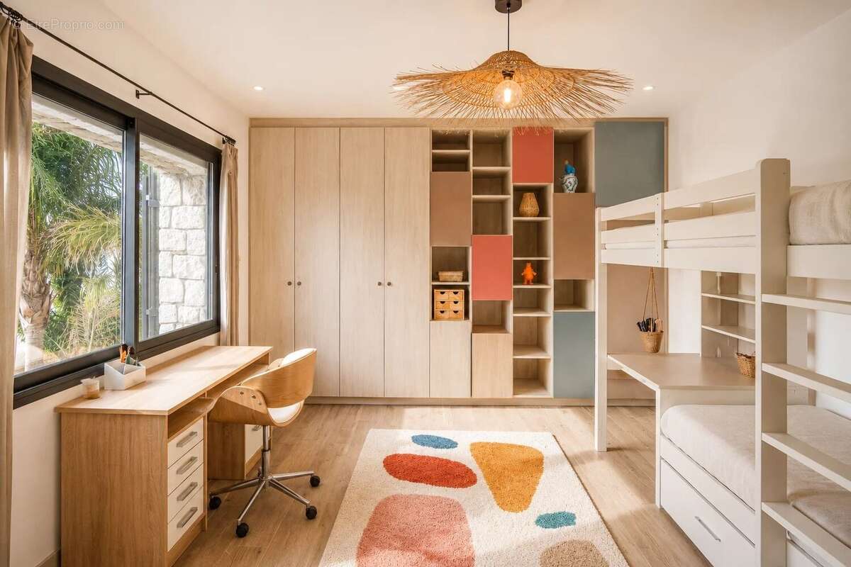 Maison à CARQUEIRANNE