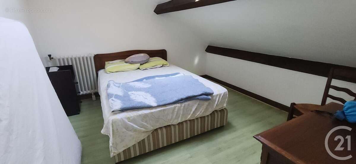 Maison 170 m² à Le Rouget  - photo 5