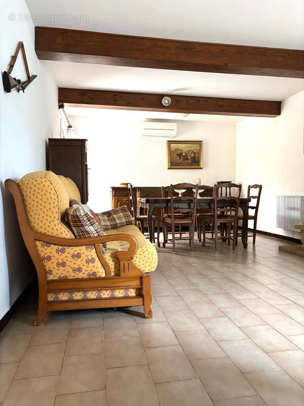 Joli pavillon avec garage et jardin - photo 10
