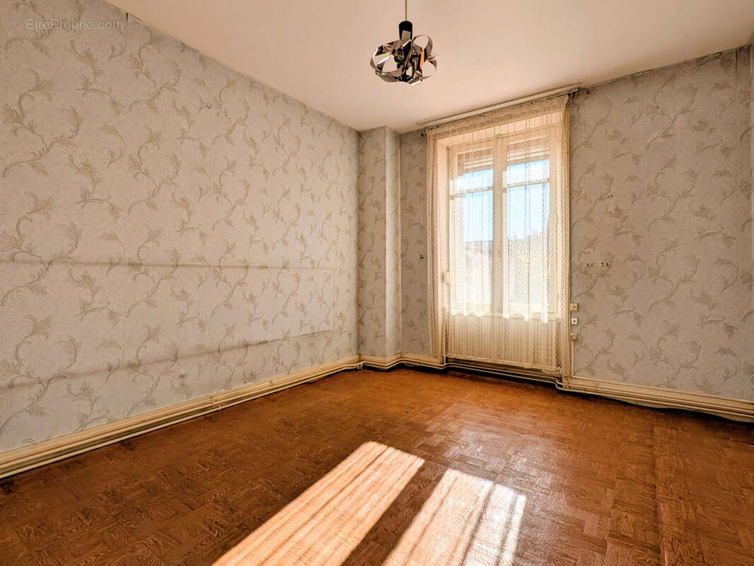 Maison à JARVILLE-LA-MALGRANGE