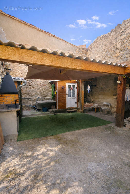 Maison à CASCASTEL-DES-CORBIERES