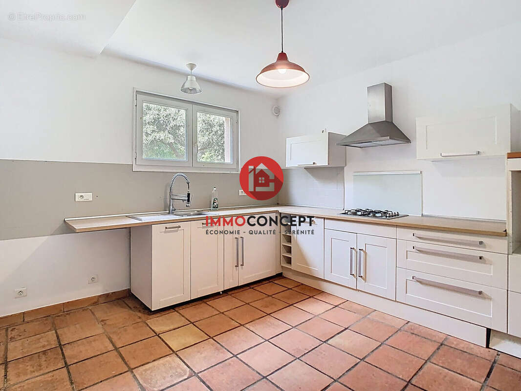 Cuisine indépendante - Maison à VILLENEUVE-LES-AVIGNON