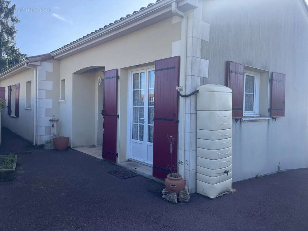 Maison à PAS-DE-JEU