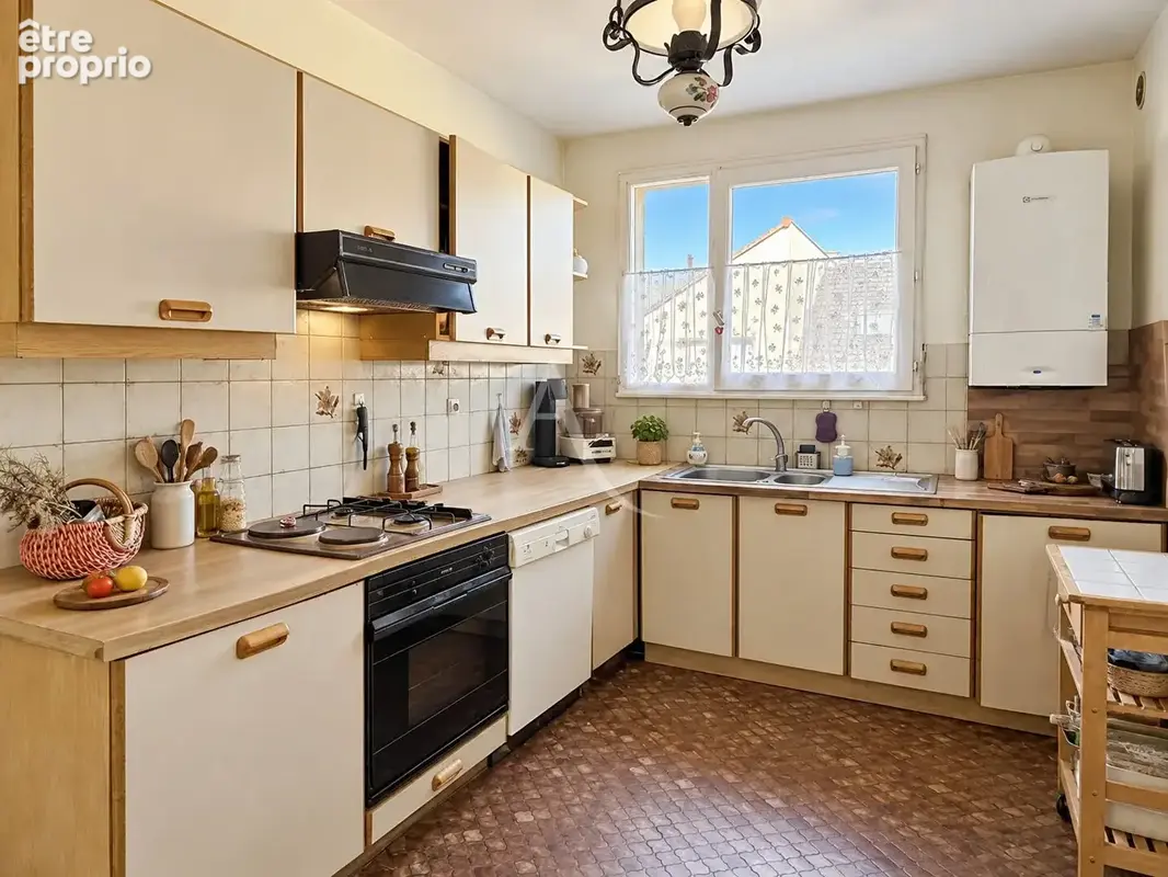 Maison  6 pièce(s) - photo 3