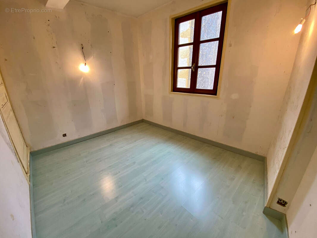 Maison à SEMUR-EN-BRIONNAIS