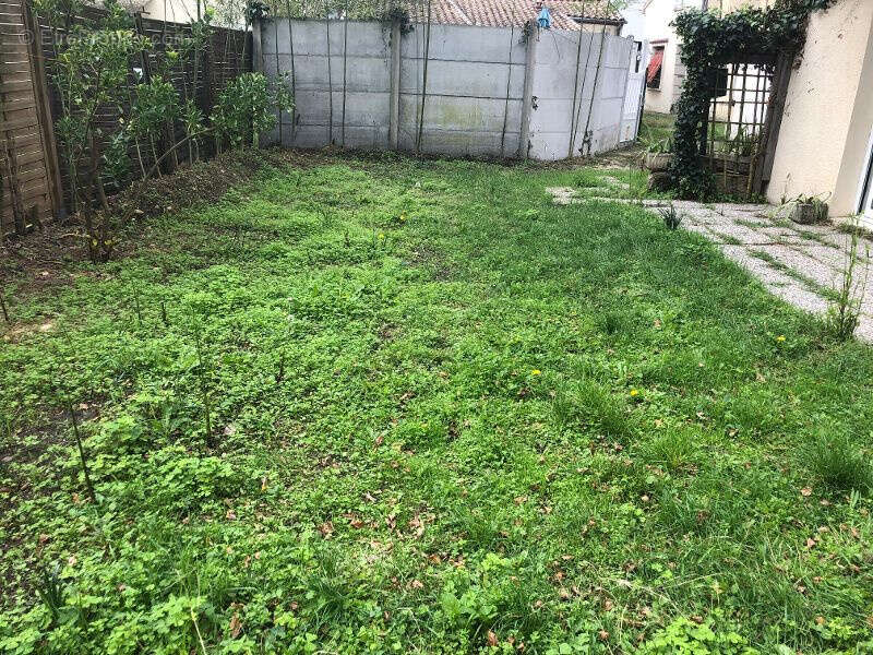 Maison à SAINT-ANDRE-DE-CUBZAC