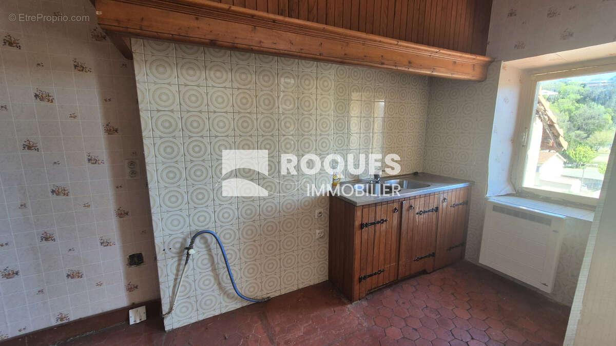 Appartement à LAMALOU-LES-BAINS