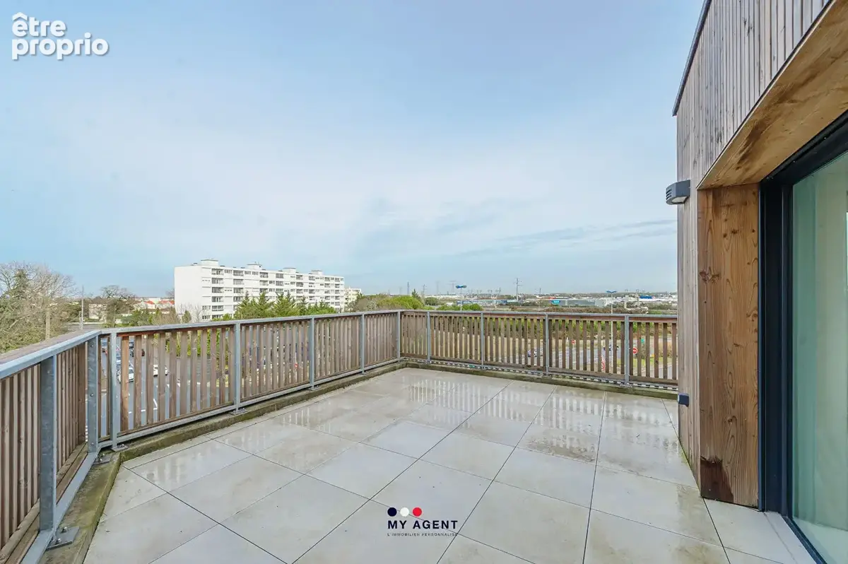 T4 avec grande terrasse 35m2 - dernier étage - photo 9