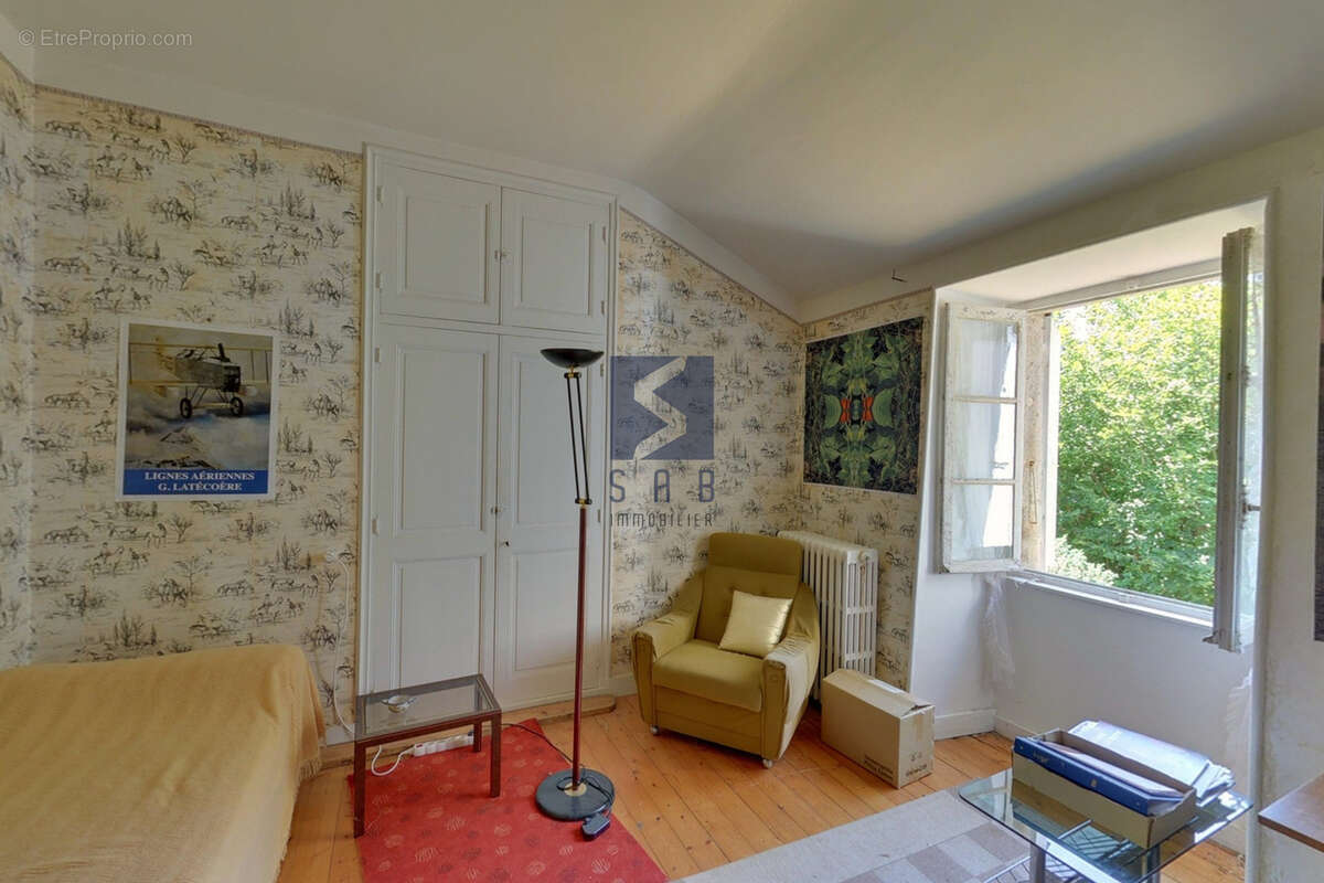 Maison à MARCOLS-LES-EAUX
