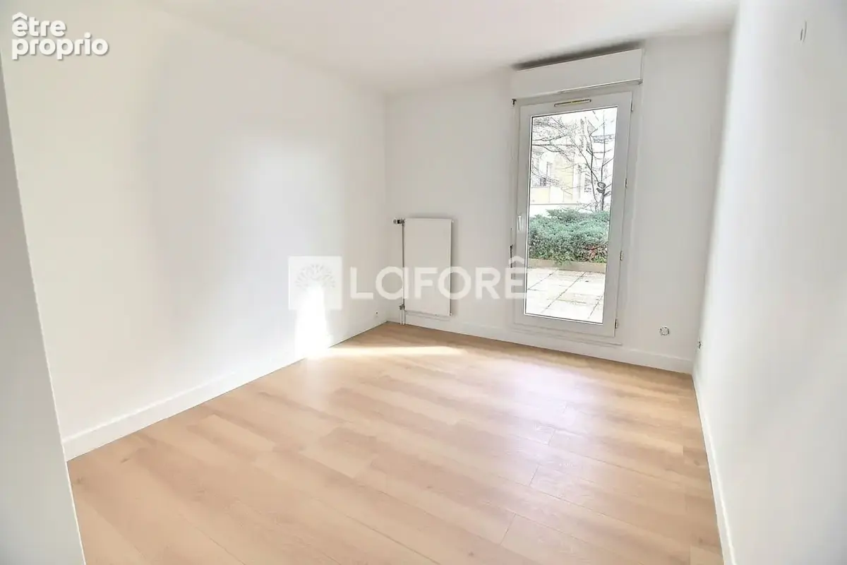 Appartement Villeneuve La Garenne 3 pièces 67.53 m2 + Terrasse 27 m² - photo 4