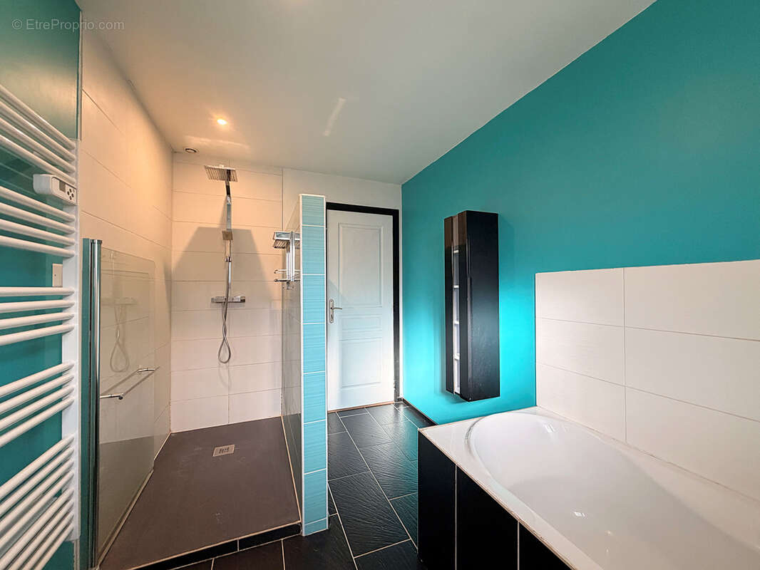 Maison à VILLEFONTAINE