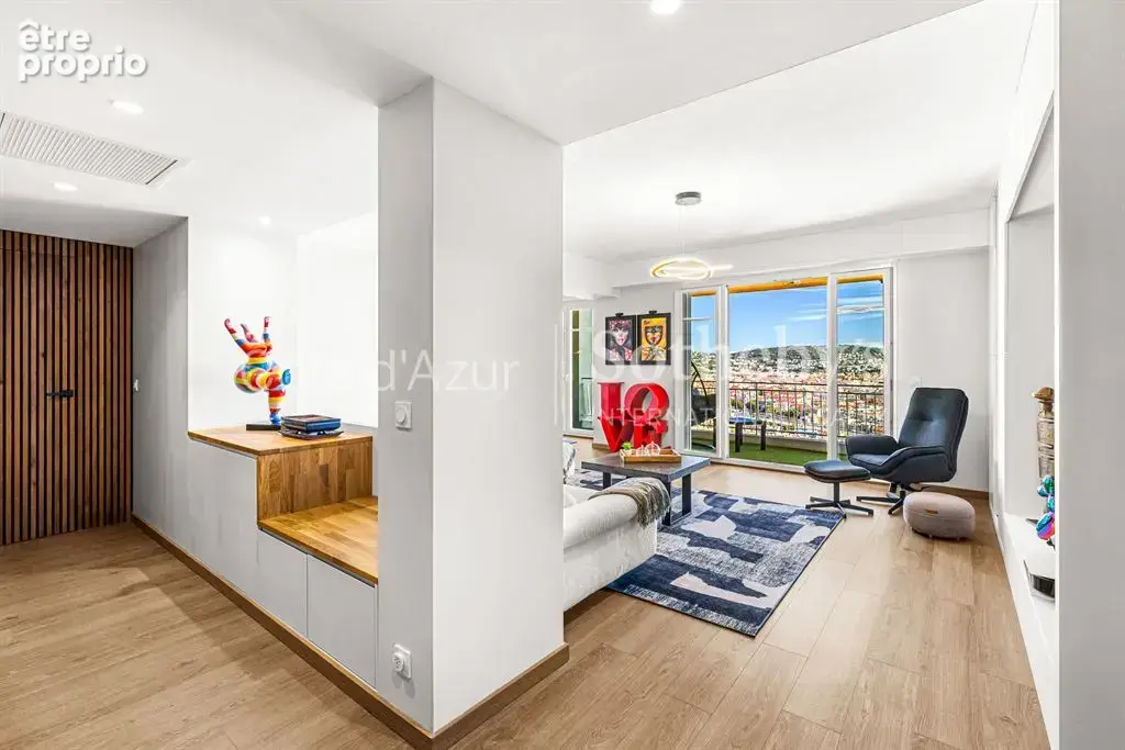 Nice, appartement rénové avec deux terrasses et panorama sur la Méditerranée - photo 13