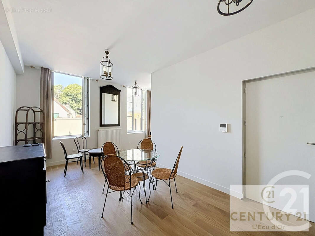 Appartement à OLIVET