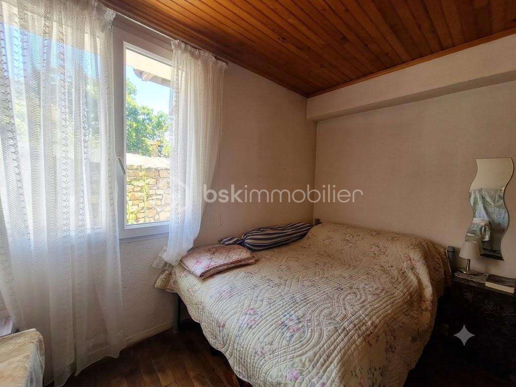 Rare à Montereau ! Maison de ville avec jardin, terrasse & 4 chambres : le coup de cœur garanti ! - photo 16