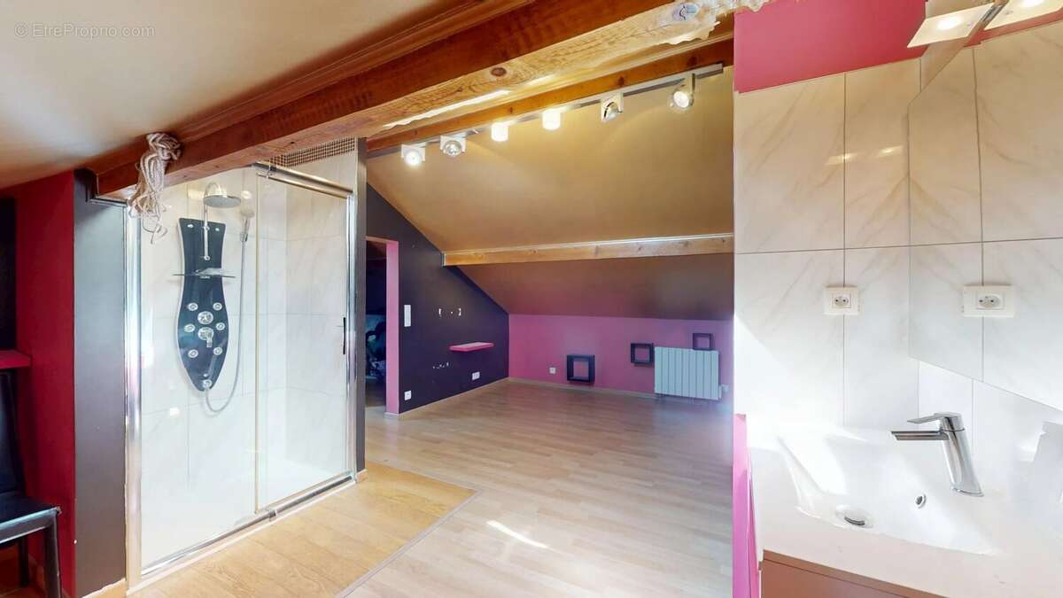 Maison à CHELLES