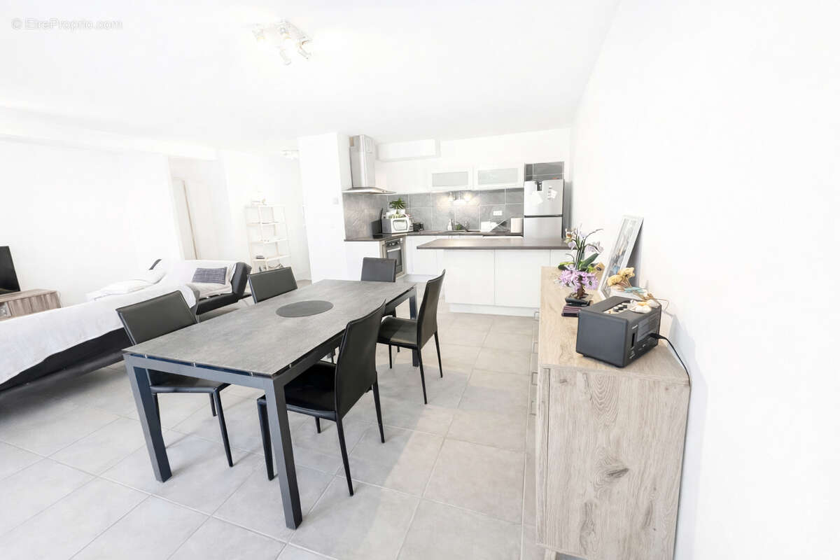 Appartement à CARNOUX-EN-PROVENCE