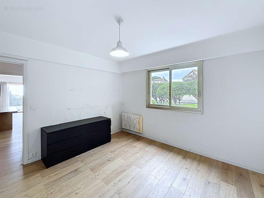 Appartement à VENCE