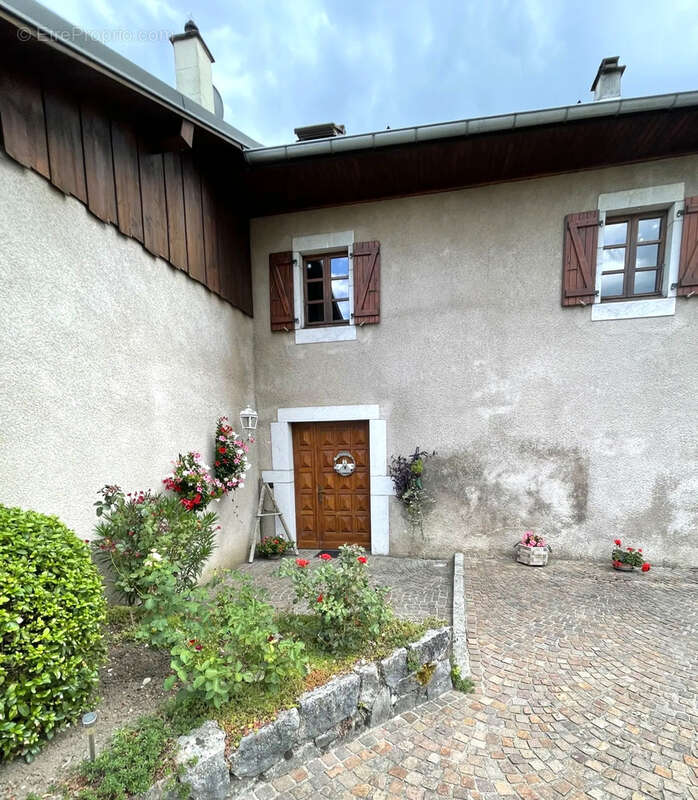 Maison à SALES