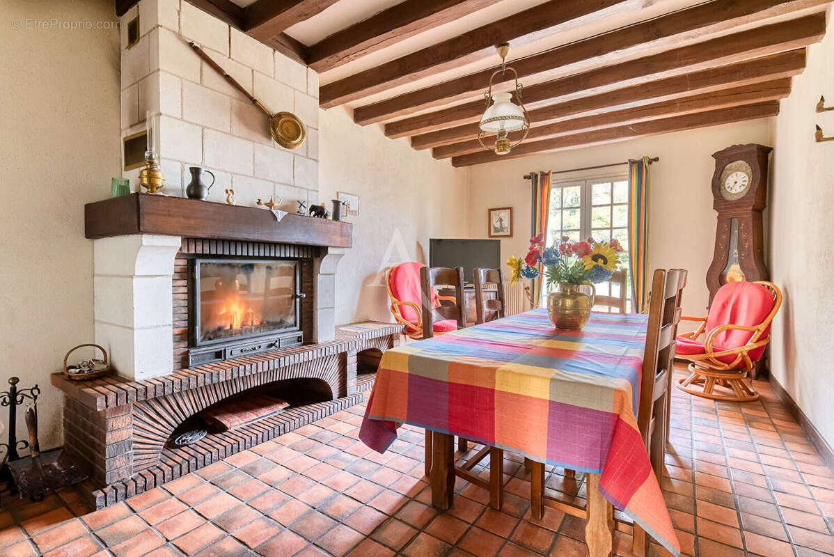 Maison à BLAISON-GOHIER