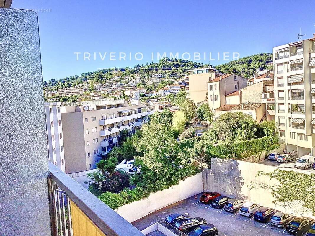 Appartement à LE CANNET