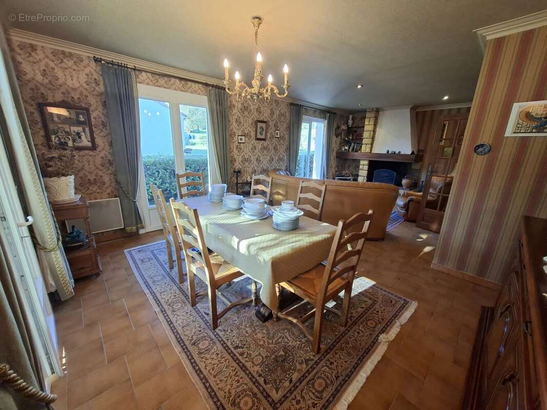 Maison à ROQUECOURBE