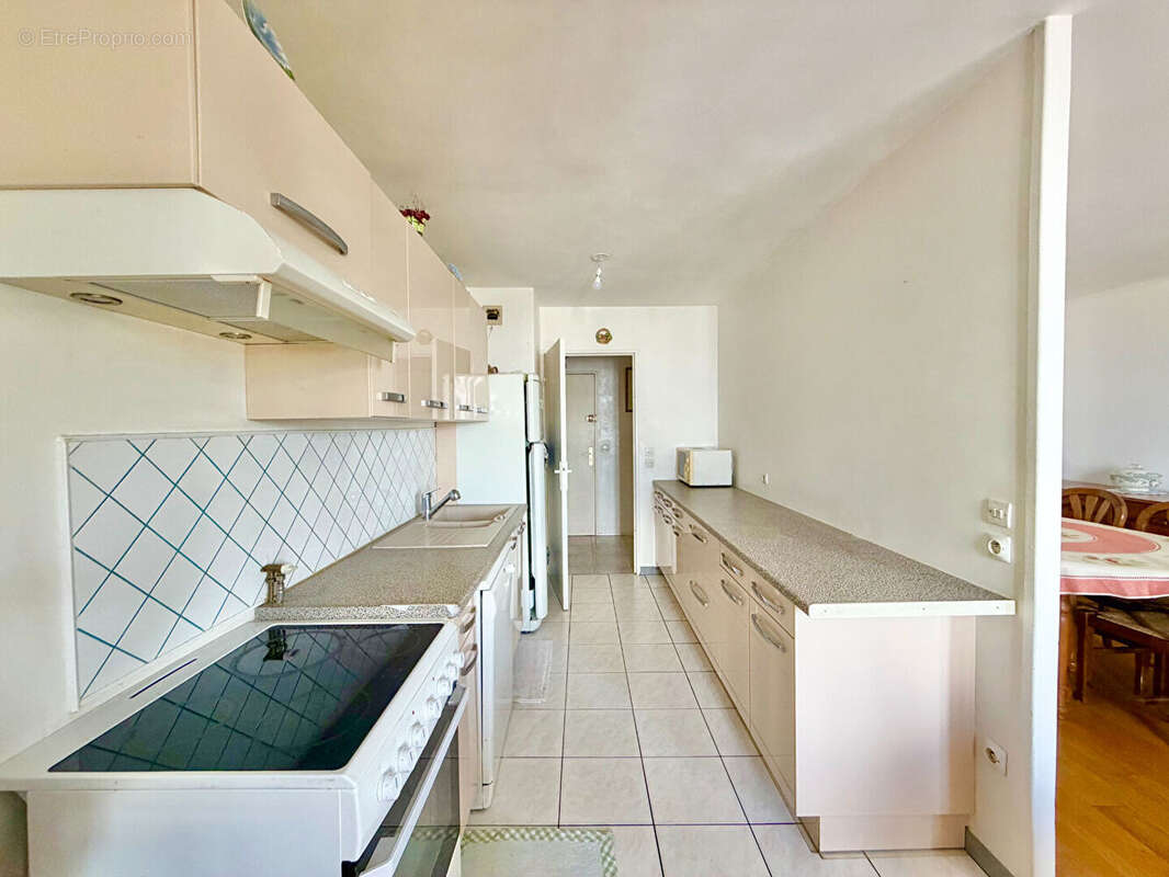Appartement à SARTROUVILLE
