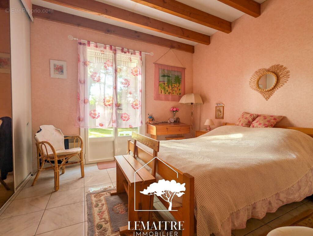Maison à LES MATHES