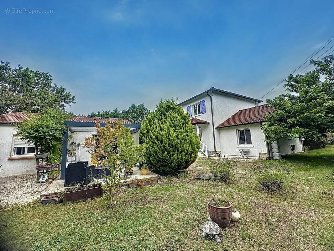 Photo 1 - Commerce à SAINT-PAUL-DE-LOUBRESSAC